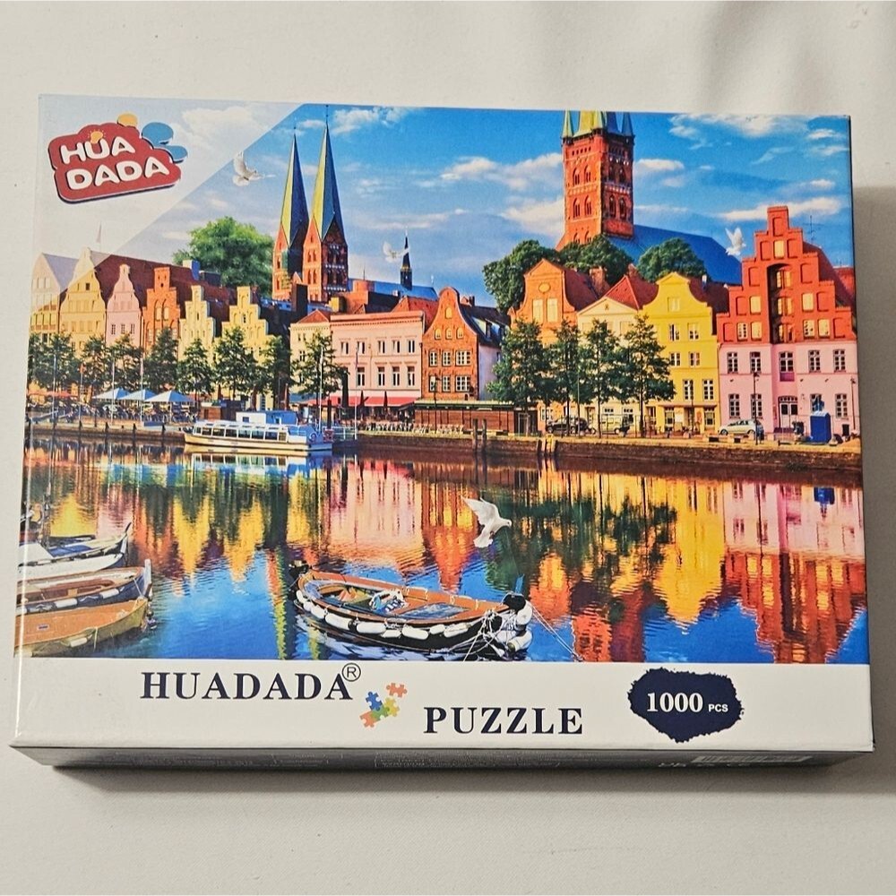 1000 Piece puzzle, Lübeck Ancient Town, Hua Dada